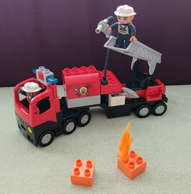 Lego Duplo 4977 - Le Camion de Pompier - Complet - Intervention incendie Son - Photo 1/4