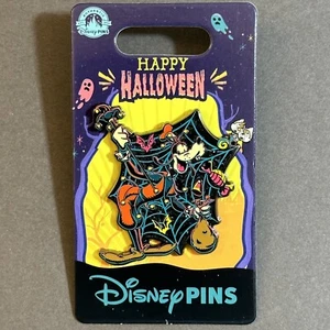 Disney Parks 2023 Goofy Happy Halloween Trading Pin Spider Web & Candy - Picture 1 of 1