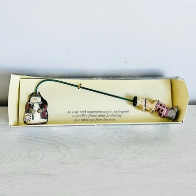 De colección 2000 Debbie Mumm Ángel de Nieve Vela Apagador Muñeco de Nieve con Botas País Navidad Foto 1 de 4