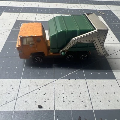Majorette: Bernard Dump Garbage Truck - Image 1 of 4