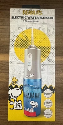 Peanuts Snoopy Electric Water Flosser 3 Cleaning Modes USB Rechargeable - Image 1 of 4