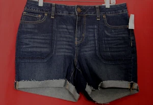 Maurices Women's 12 Mid Rise Blue Denim Shorts Cuffed Hem Frayed 5" Inseam - Picture 1 of 6