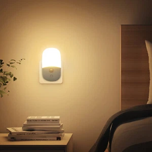 Luz nocturna LED regulable con detector de movimiento enchufe lámpara de noche luz de enchufe - Imagen 1 de 16