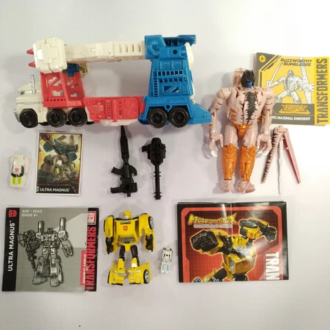 Hasbro Transformers Generations Combiner Wars Ultra Magnus Bumble Bee Dinobot Cover