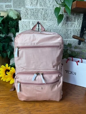 NUEVO CON ETIQUETAS MOCHILA PLEGABLE TUMI ROSA BOLSO GRANDE DE HOMBRO EQUIPAJE DE MANO DE VIAJE Foto 1 de 4