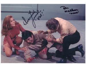 DEANNA LUND DON MATHESON DUAL SIGNED 8x10 PHOTO LAND OF THE GIANTS BECKETT BAS - Picture 1 of 2