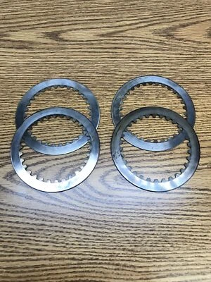 PLACAS EMBRAGUE HONDA CB300F 2015-2018 PARTE # 22321-KYJ-902 22322-KZZ-901 Foto 1 de 4