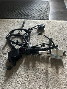 Genuine GM Forward Lamp Wiring Harness 42711325 - Picture 1 of 3