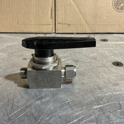 Whitey/Swagelok SS-45S8 40 Series Ball Valve 1/2" Tube Fitting NOS - Image 1 of 4