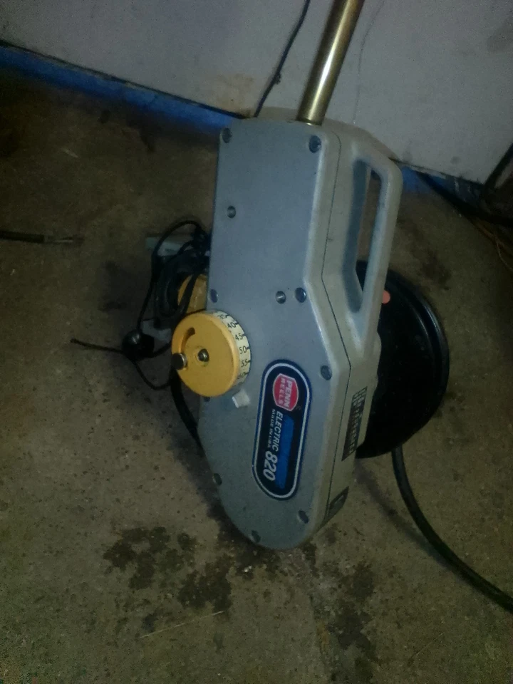 2 Downriggers eléctricos Penn Phantom Master 820 Foto 1 de 3