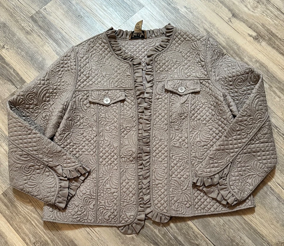 Chaqueta Peck & Peck Fin de Semana 100% Seda Taupe Acolchada con Volantes Foto 1 de 4