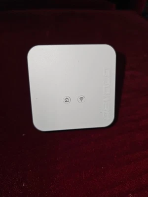 devolo dLAN 550 WiFi Powerline Adapter - Weiß (2733) - Bild 1 von 3