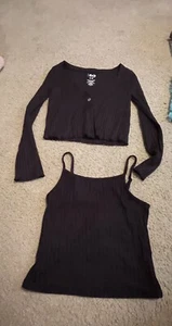 Girls So Medium Black Sweater With Tank Underneath - Picture 1 of 5