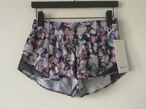 Neu mit Etikett LULULEMON UTOP/DPHM Multi leichte niedrige Leibhöhe gefüttert 2,5" heiße heiße Shorts 8 - Bild 1 von 8