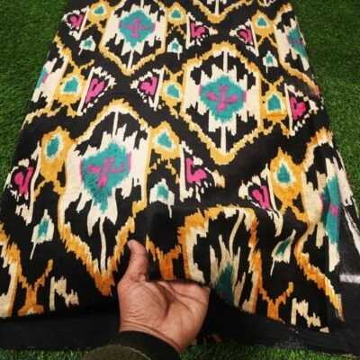 Tela de terciopelo indio tela con estampado Ikat tela tapicería cortina tela acolchado tela Foto 1 de 4