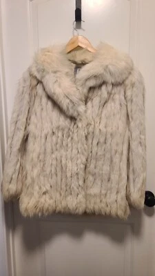 Vintage Saga Fox Fur Coat Sleeves Short Overcoat Blue Fox Winter Jacket Size 8 - Image 1 of 4