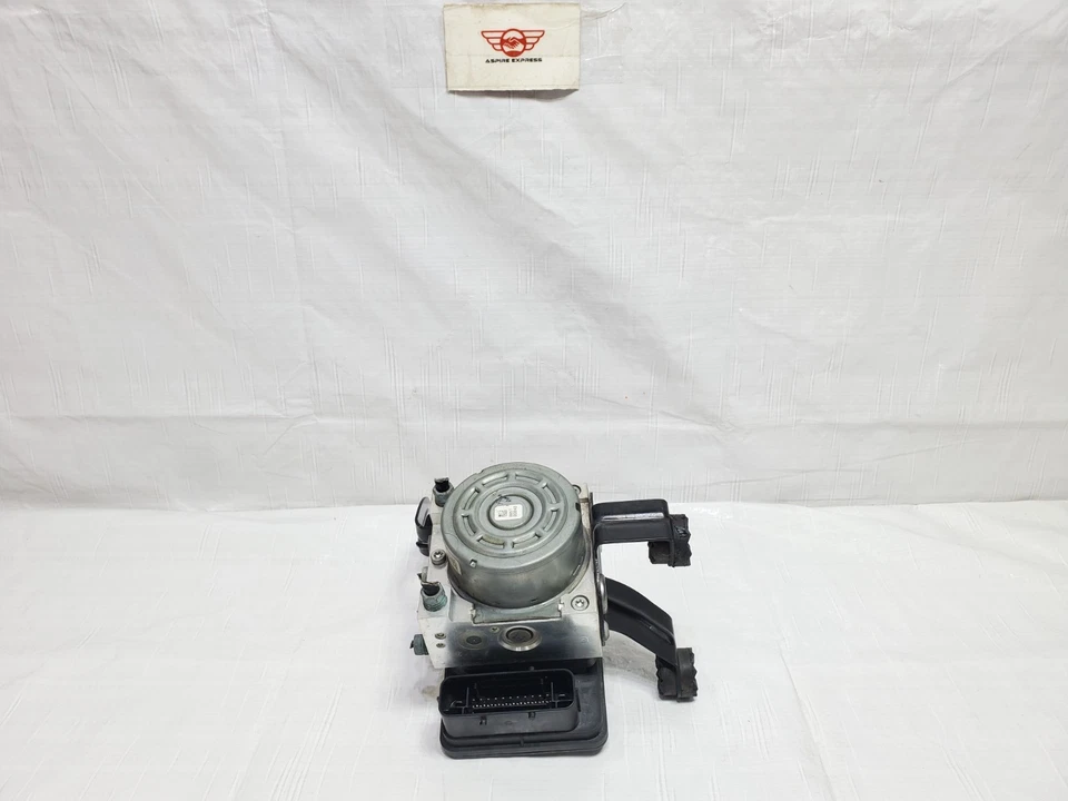 15 BMW M235i xDrive 2015 ABS módulo de bomba de freno antibloqueo OEM 34516868637 Foto 1 de 4