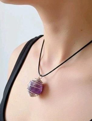 Pietra Ametista burattata in Spirale Argentata - Collana protezione meditazione - Immagine 1 di 4