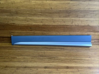 Audi Q5 SUV 2018-2020 puerta delantera izquierda moldura lateral inferior OEM *NOTA* Foto 1 de 4