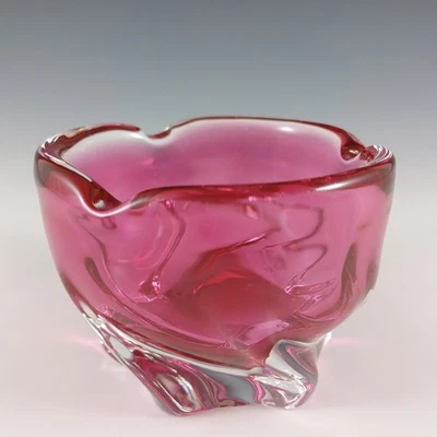 Chřibská #117/5/11 Czech Pink & Clear Glass Bowl - Image 1 of 4