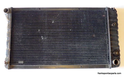 1977 Pontiac Grand Prix Radiator 3-Core Oldsmobile Buick Chevrolet 74 75 76 77 Foto 1 de 4