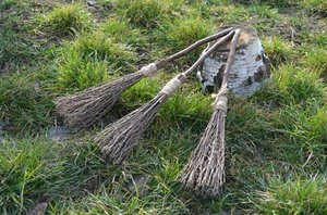 Witch's broom 19 inch Mini Witch, Little Altar Broom, Wizard's Broom, Broom - Picture 1 of 11
