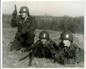 HAMMOND INDIANA HS GRADUATION PROGRAM ARMY PHOTO SHELDON HOCHSTETLER 1953 B&W + - Picture 1 of 3