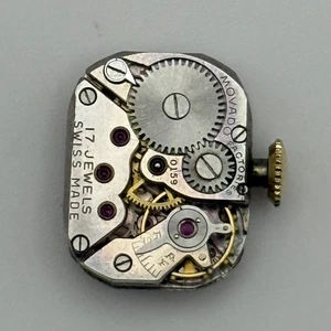 Movado 575 Uhrwerk läuft Handaufzug Vintage Swiss Teile Reparatur 13,3mm - Bild 1 von 5