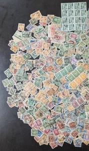 China Stamps Mint & Used Giant Hoard Of Over 2500+ - Picture 1 of 5