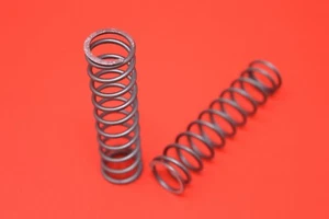 119-17 HARLEY JD INTAKE VALVE SPRING 1917-1923 TWINS - Foto 1 di 4