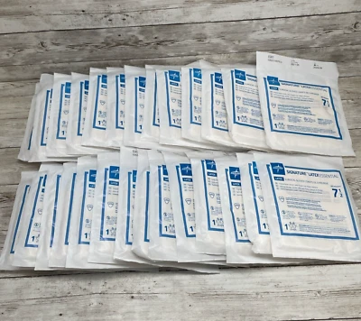 *30 Pares* Luvas Cirúrgicas Essenciais de Látex Medline Signature, Tamanho: 7,5 *Ver Data - Imagem 1 de 4