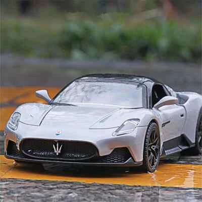 1:22 Maserati MC20 Cabrio Alloy Sports Car Model Diecast Metal Vehicle Car Model - Image 1 of 4