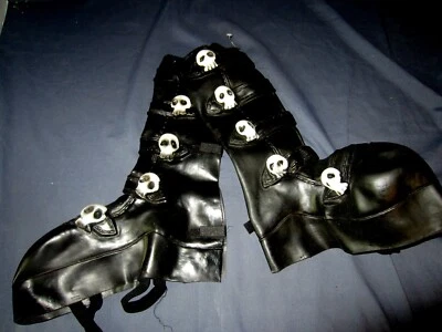 BOTAS CALAVERA DISFRAZ PULL OVERS VAMPIRO PESADO MEATAL TALLA GRANDE ADULTO HALLOWEEN Foto 1 de 2