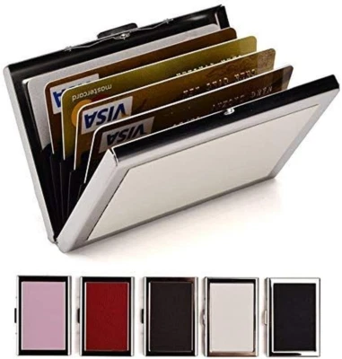 Titular de la tarjeta de crédito RFID Estuche de tarjeta de crédito de metal Coche Foto 1 de 4