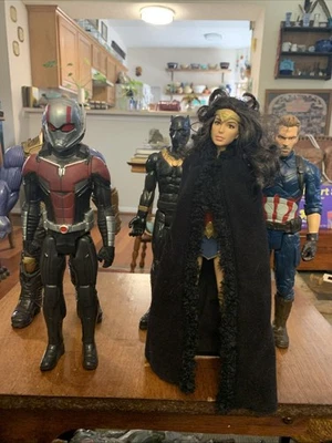 "5 figuras Marvel/DC 12"" Black Panther, Thanos, Ant Man, Capitán América" Foto 1 de 4