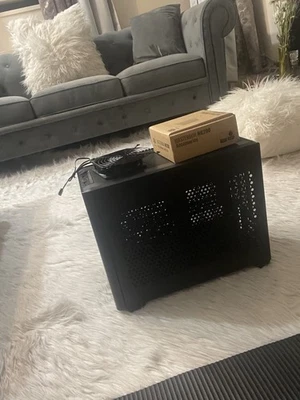 Cooler Master NR200P (V1) Mini-ITX PC(聚碳酸酯)/箱 — 第 1/3 张图片