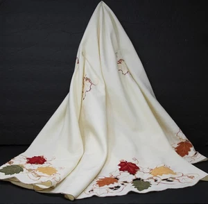 Fall Leaves Round Tablecloth Cream Embroidered Appliqué Cutwork Thanksgiving 60" - Picture 1 of 3