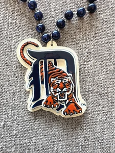 Detroit Tigers Mardi Gras Bead Necklace Lucite Resin MLB - Picture 1 of 3