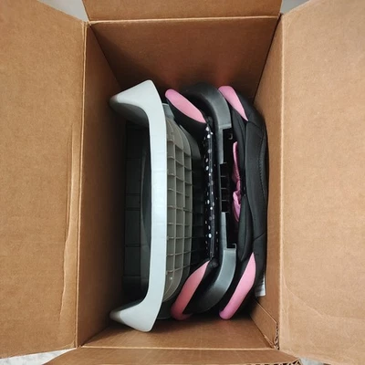 Asiento elevador de posicionamiento de cinturón Disney Baby Pronto 100 libras, patrón Minnie Dot Foto 1 de 4