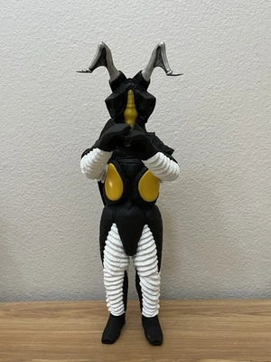 12” CCP Zetton Alien Monster Action Figure Statue Toy Soft Vinyl X-plus Ultraman - Image 1 of 4
