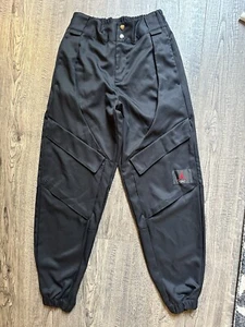 Pantalones utilitarios Air Jordan Essentials negros talla XS ajuste estándar - Imagen 1 de 10