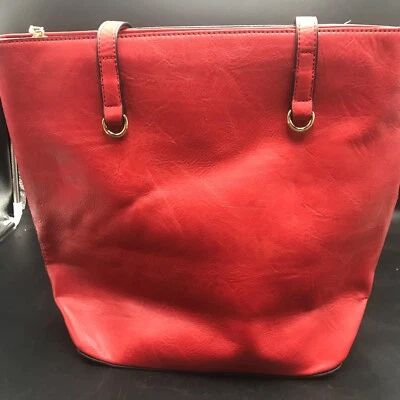 Bolso Rojo Generación BCB Foto 1 de 4