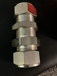 Parker Hannifin FTG TBG Union 1 Inch Swagelok Double Ferrule AMAT 3300-03458 - Picture 1 of 1