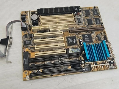 Motherboard Socket 7 + Pentium 133MHz + RAM 64MB, WORKING, BUT HAS A PROBLEM - Image 1 of 4