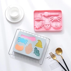 Cake Mold Christmas Silicone Cartoon Biscuit Mold Baking Tool for Kitchen Baking - Picture 1 of 10