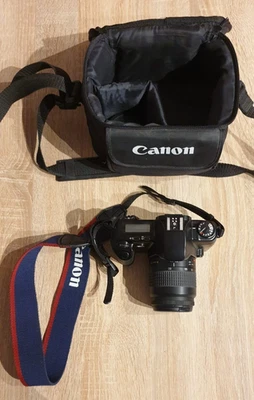 EOS 500 von CANON mit Zoom Lens EF 35-80mm, 1:4-5.6 III, D=52mm, gepflegt - Bild 1 von 4