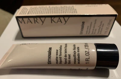 Mary Kay TimeWise Matte-Wear Foundation Ivory 4 New in Box Free Shipping - Image 1 of 3