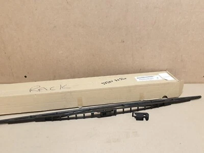 Limpiaparabrisas delantero derecho Suzuki SX4 S-Cross 38340-79J10 genuino NUEVO negro OEM Foto 1 de 4