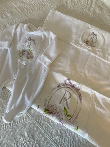 Customised Initial R baby girl set sleepsuit and blanket - Picture 1 of 3