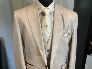 Mens Three Piece Suit Light Beige Check Tweed  by Cavani 46R  Slim 40W 32.5 L - Picture 1 of 24